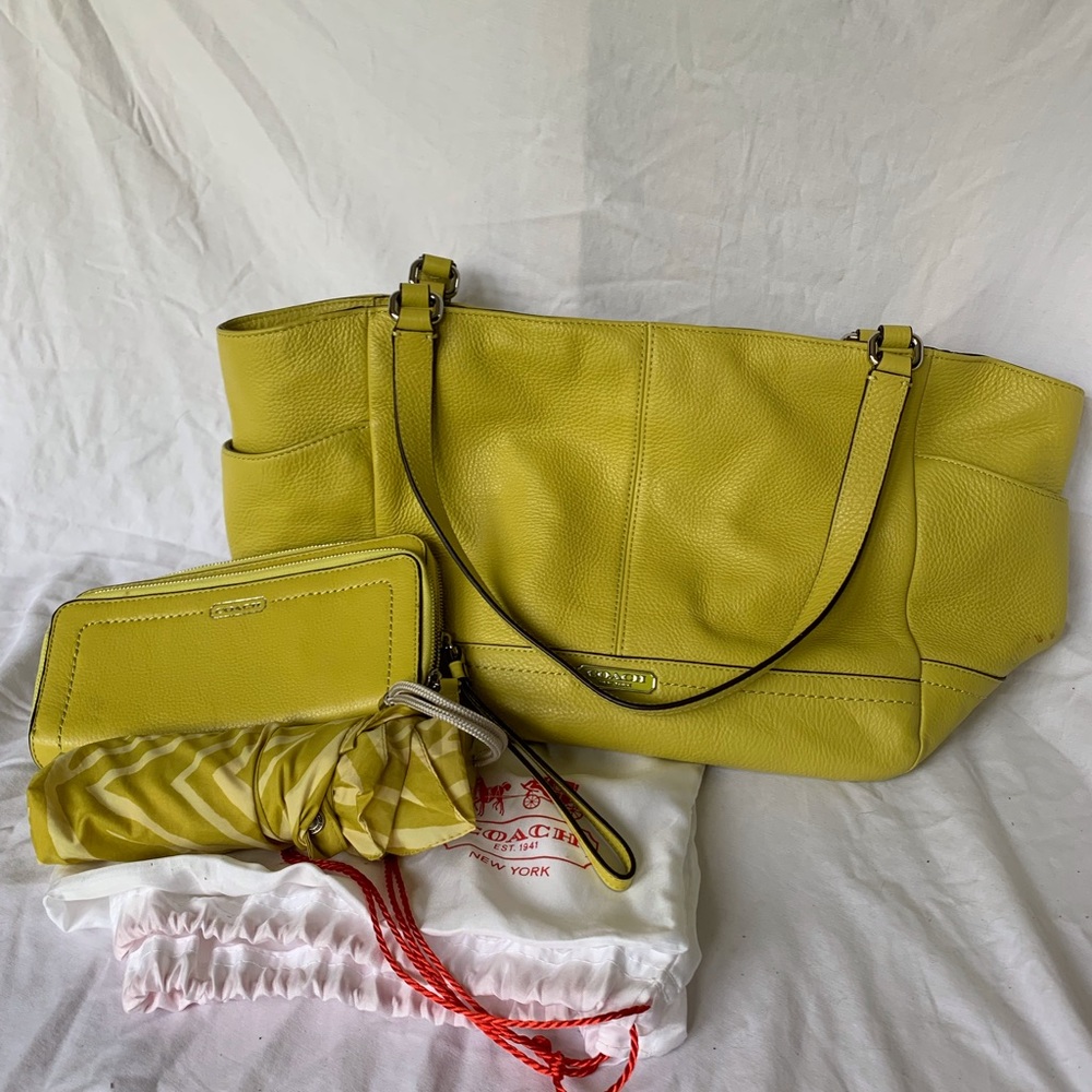 Coach Leather Large Tote Bag Wallet Umbrella Set In Bright Yellow